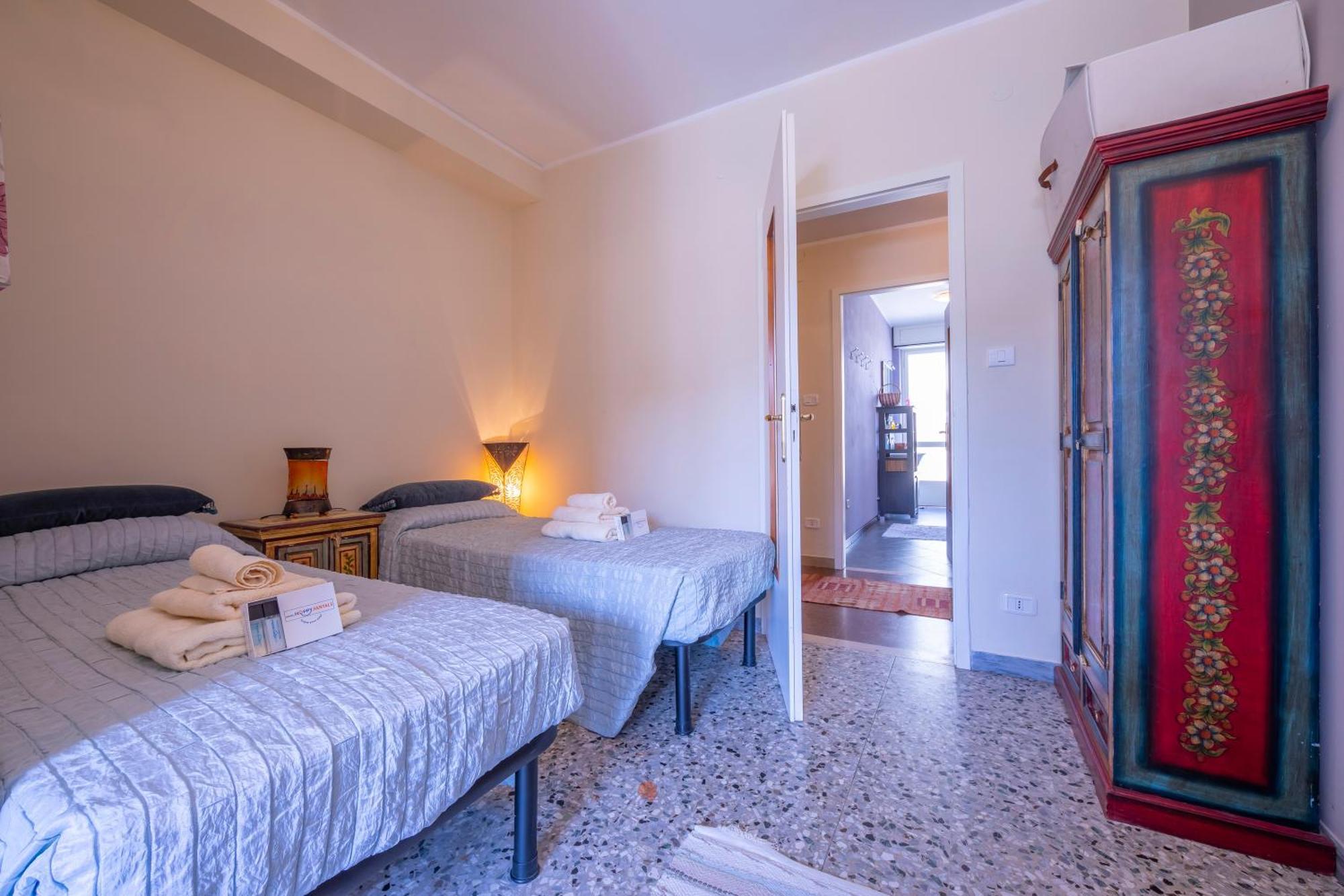 Riva Dante Apartment - Happy Rentals Exterior foto